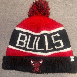 Bulls Pom Beanie - Red and Black